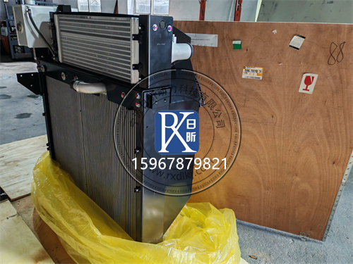 卡特3512水箱散熱器芯：發動機的“清涼守護者”